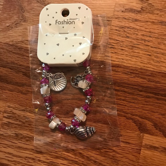 🏝NWT Summer Stretchy Seashell Bracelet (Pink)🏝 - Picture 10 of 13
